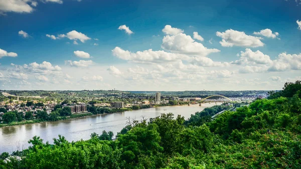 Rzeki Ohio i Kentucky — Zdjęcie stockowe