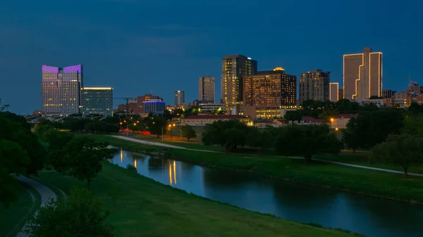 Fort Wroth Skyline at Night with Trinity Trail — Stock Photo, Image