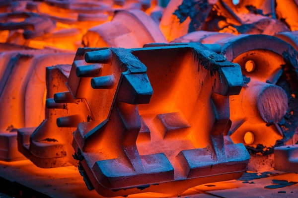 Metal Casts Turning Cold Air — Stock Photo, Image