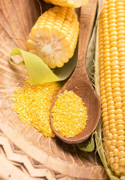 Raw Corn Green Leaves White Background — Stock Photo, Image