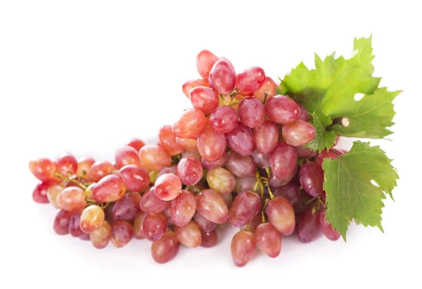 Uva Roja Madura Con Hojas Aisladas Blanco —  Fotos de Stock