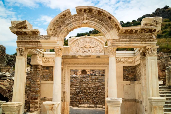 Oude tempel in Efeze in Turkije. — Stockfoto