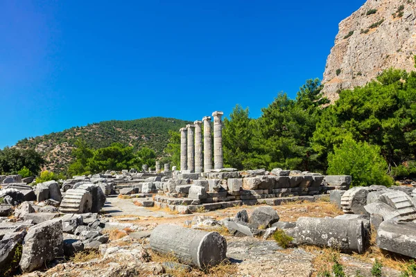 O Templo de Athena em Priene, Turquia . — Fotografia de Stock