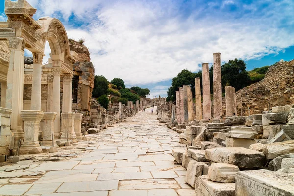 Historické archeologická lokalita z Efesu v Turecku. — Stock fotografie