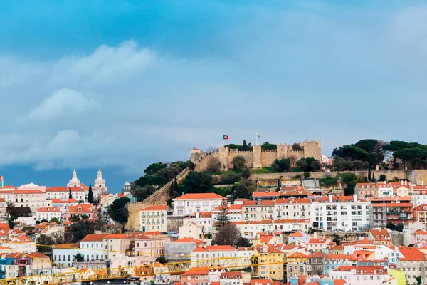 Lissabon Stadsgezicht Met Jorge Castle Bezetten Een Indrukwekkende Heuveltop — Stockfoto