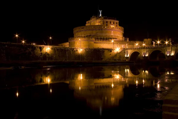 Castel Santangelo nattetid. Rom — Stockfoto