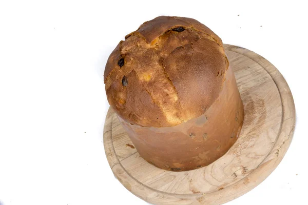 Panettone em um fundo branco — Fotografia de Stock