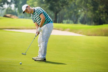 Golf sopaları sahanın doğrudan ölçümü. Koymaya