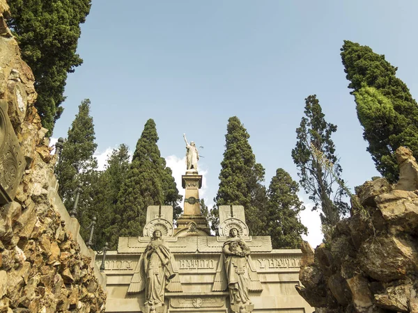 Cripta Lujo Cementerio Montjuic Barcelona España —  Fotos de Stock