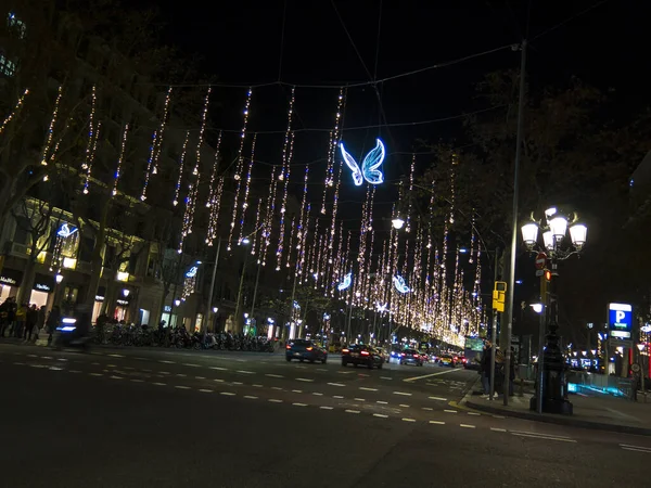 Weihnachtsbeleuchtung Barcelonas Straßen Winter — Stockfoto