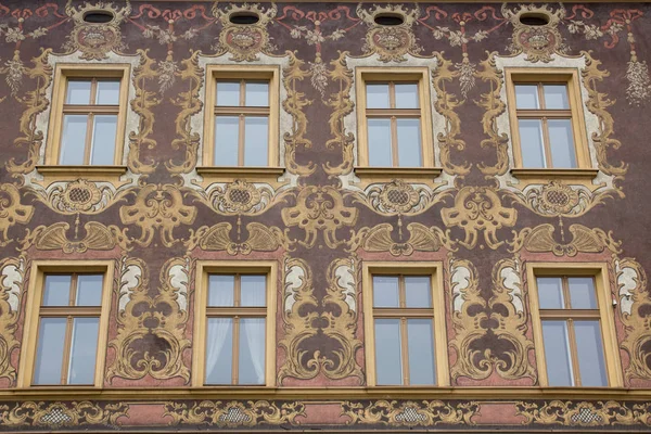 Boyalı desenler faca üzerinde sekiz sarı Vintage tasarım pencereleri