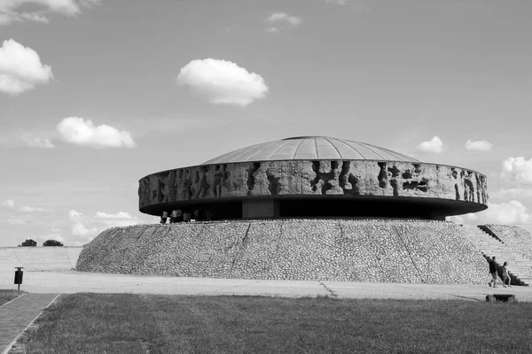 Majdanek, Lublin, Polonya - Türbesi Majdanek toplama c