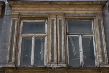 Eski bir ev cephe cam ahşap pencere