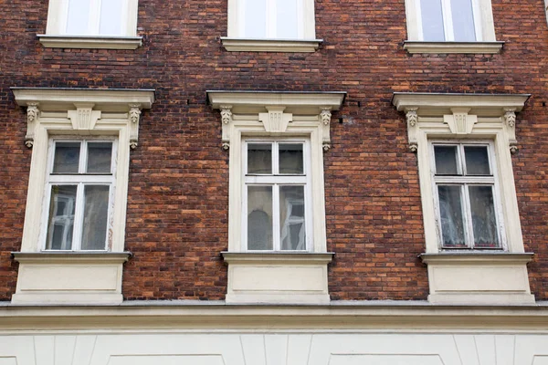 The facade of the old vintage design house — Stock Photo, Image