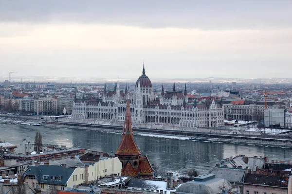 Uitzicht over de stad. Boedapest Hongarije — Stockfoto