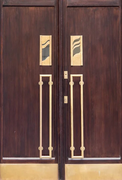 Vintage de madeira marrom porta close-up — Fotografia de Stock