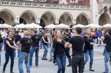Polonya, Krakow 02,09,2017 genç insanlar üzerinde th fokstrot dansı