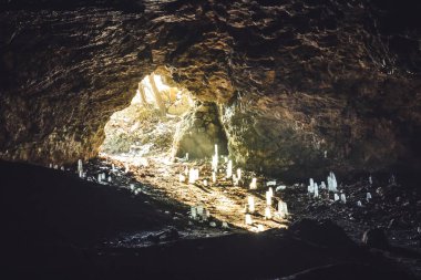 Muhteşem mağaranın içinde gr mağarasına giriş