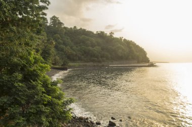 Sao tome kırsal sahil Island günbatımı