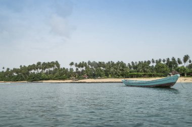 Afrika balıkçı teknesi üzerinde tropikal ada, sao tome
