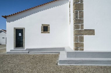 Eski bina kiliseye bağlı