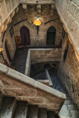 Kale iç merdiven ile