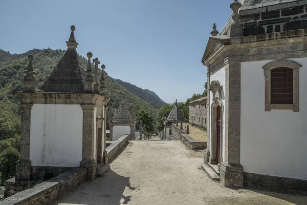 Entrada en el santuario religioso Peneda, Portugal — Foto de Stock