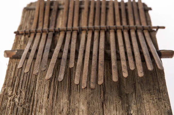 Africano instrumento de música artesanal de perto — Fotografia de Stock