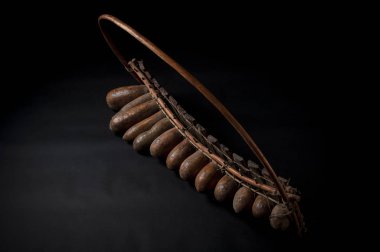 Afrika müzik enstrümanı, iki bakets, isolat ile ahşap marimba