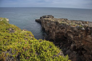 Cehennem, cascais Portekiz ağız kayalık plaj