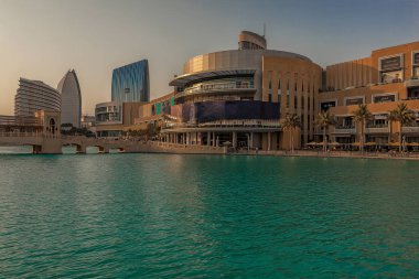 Göl ile BAE/Dubai-14 Eylül 2012 - Dubai Alışveriş Merkezi