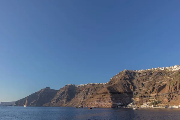 Acantilado de fira, vista al mar. Santorini Grecia . — Foto de Stock