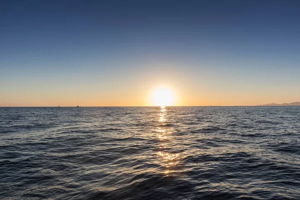 Denizde gün batımı