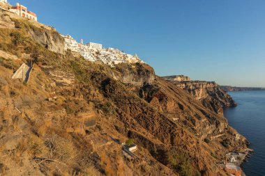 Gün batımı, Santorini, Yunanistan ile teleferik görünümünden Hillside.