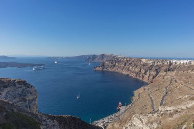 Caldera güzel görünümü ile yolcu yolculuk. Santorini, Gre