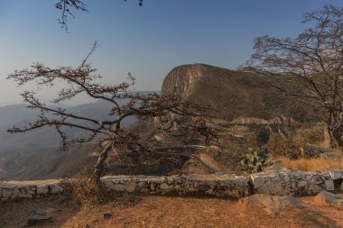 Ünlü dağ Lubango Leba serra. Angola.