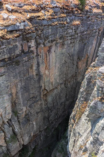 Famous cleft of the tundavala. Lubango. Angola. — Stock Photo, Image