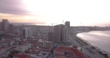 Luanda defne, havadan görüntüleri. Gün batımı. Manzarası.