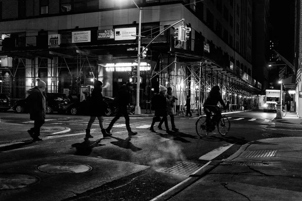 Nyc Usa Dez 2017 People Walking Streets New York Cold — стоковое фото