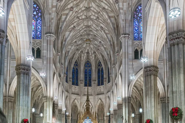 New York'taki kilise iç. — Stok fotoğraf