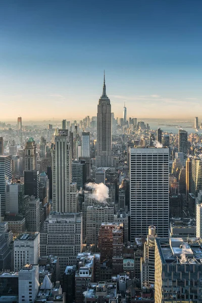 Yukarıda da görüleceği new york skyline.