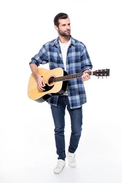 Jeune homme avec guitare — Photo