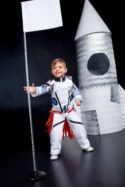 çocuğun astronot kostüm