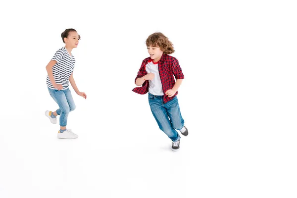 Kids playing in play catch-up — Stock Photo, Image