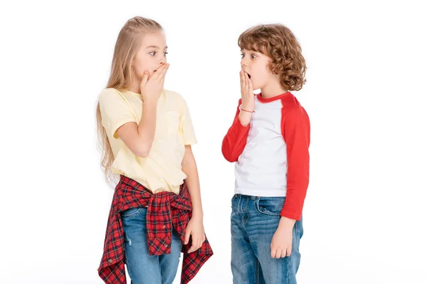 Two young friends with shocked expression — Stock Photo, Image