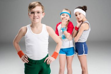 aktif spor giyim çocuklarda 