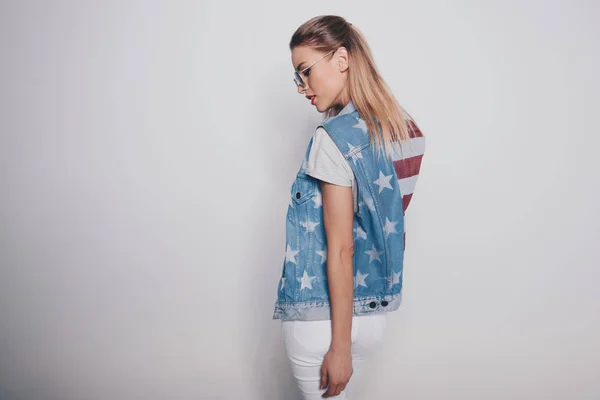 Girl in american patriotic outfit — Stock Photo, Image