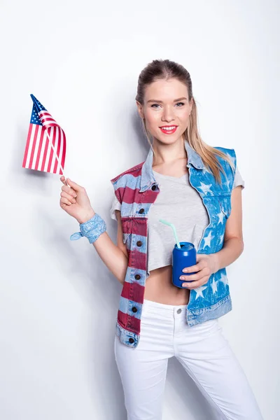 Ragazza con bandiera americana — Foto Stock