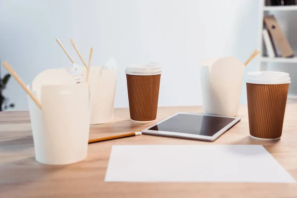 Business lunch in office — Stock Photo, Image