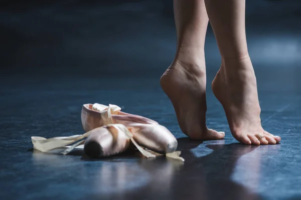 Elegant barefoot ballerina — Stock Photo, Image